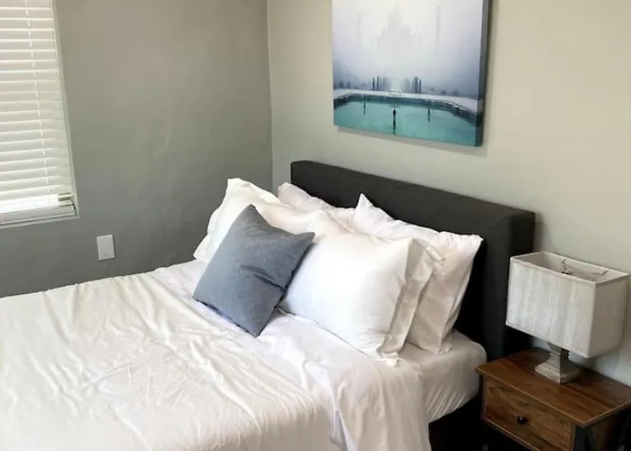 Сasa de vacaciones Newly Updated, 2 Bedroom 1 Ba, U Of A, Sam Hughes Tucson