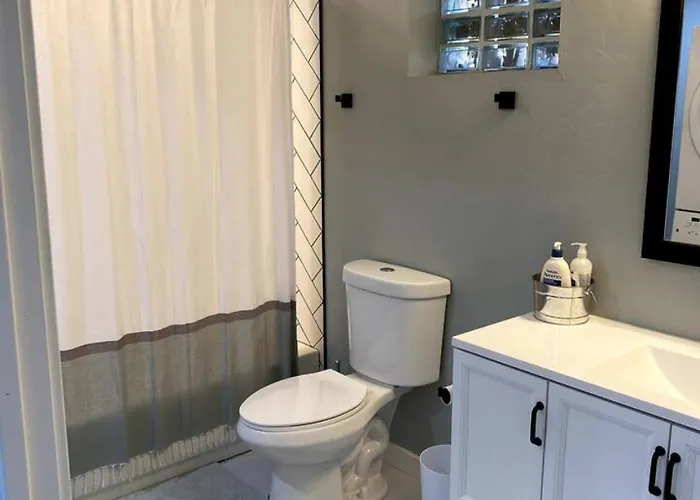 Newly Updated, 2 Bedroom 1 Ba, U Of A, Sam Hughes Сasa de vacaciones