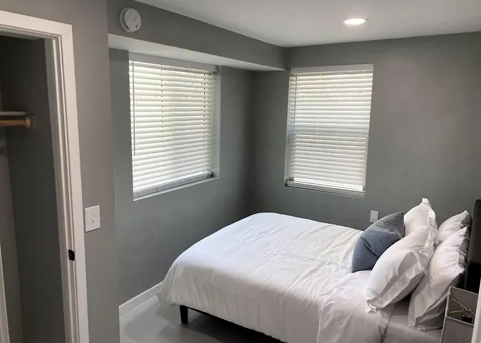 Сasa de vacaciones Newly Updated, 2 Bedroom 1 Ba, U Of A, Sam Hughes Tucson